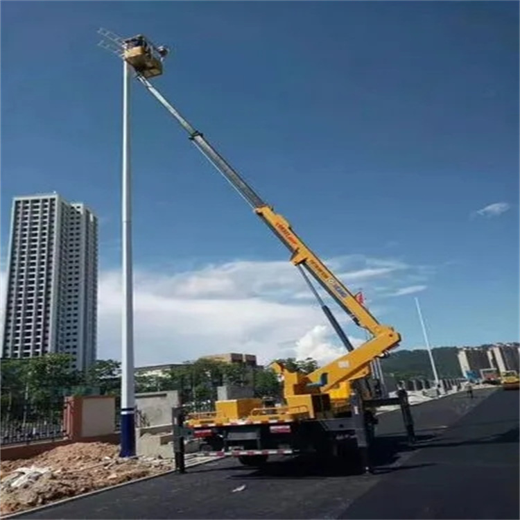 民众镇维修路灯的曲臂升降车出租